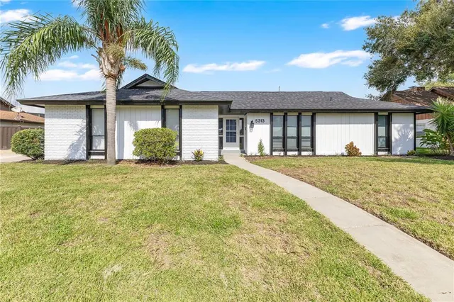 Cheap LAKE CONWAY SHORES Real Estate