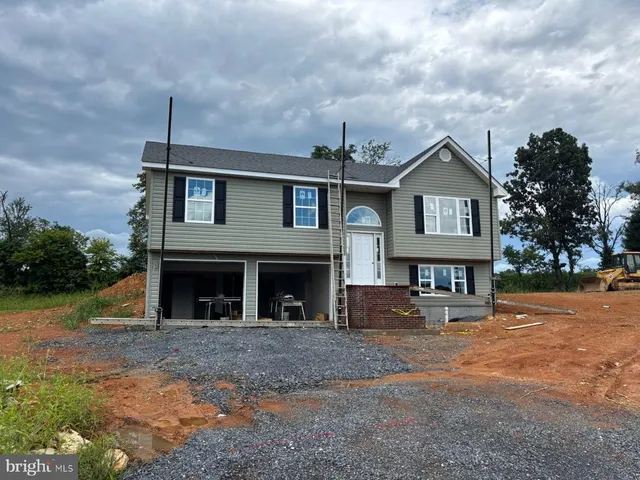 Popular Maurertown Real Estate