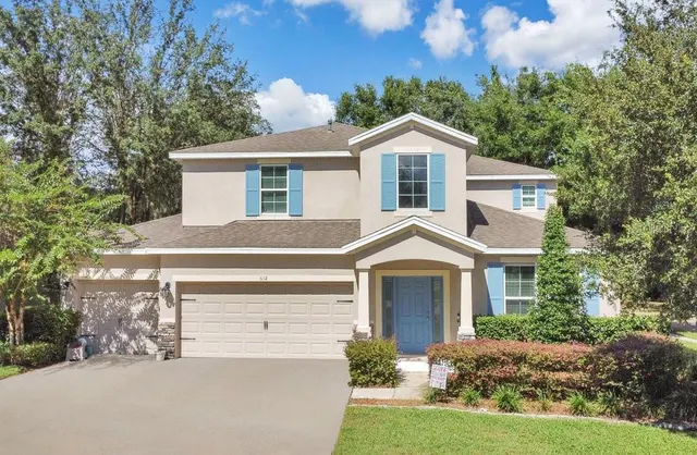 Popular WELLINGTON WOODS Real Estate