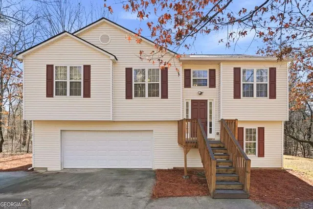Expensive Bayhill Estates Real Estate