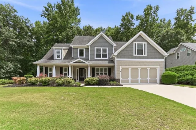 Popular Georgian Acres Real Estate