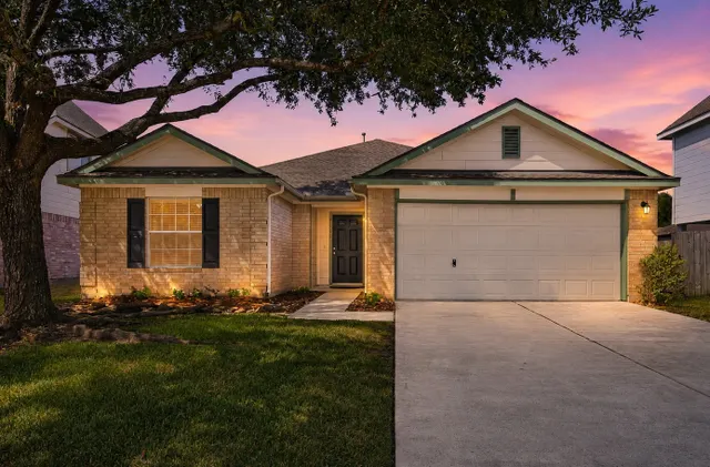 Popular Gosling Pines Real Estate