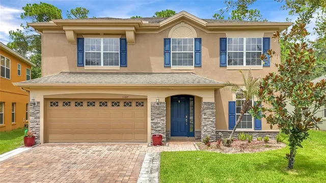 Popular WOODLAND LAKES PRESERVEB Real Estate