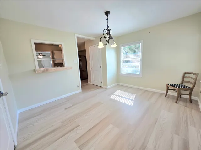 Popular Lindale Park 2 Real Estate