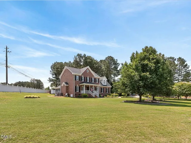 Popular Lauren Oaks Real Estate