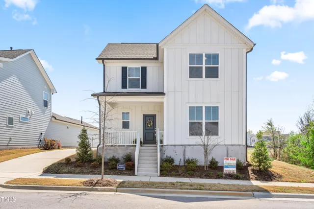 Popular Royal Creek Real Estate