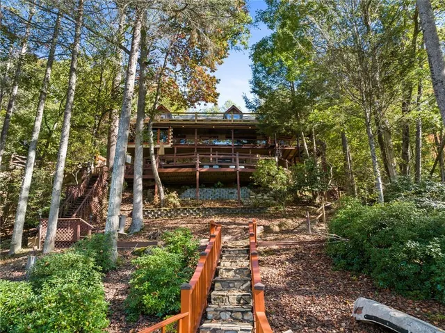 Popular Briar Cove Real Estate