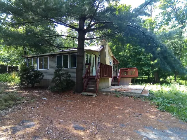 10 Lookout Trail, Monroe NY 10950