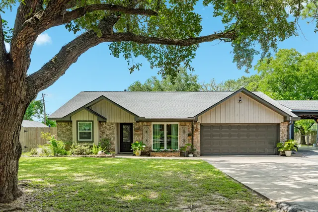 Popular J De J Valderas Real Estate