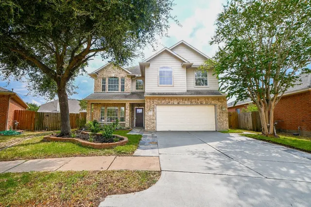 Popular Parkway Oaks Real Estate
