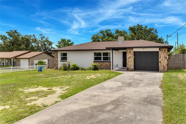 Popular GROVELAND LITTLE OAKS Real Estate