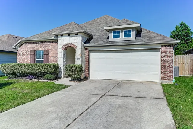 Popular Mostyn Springs Real Estate