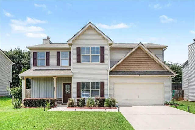 Popular Pinnacle Pointe Real Estate