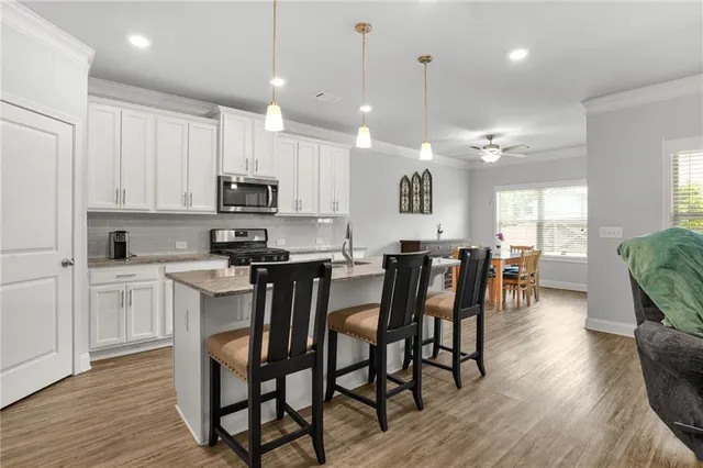 Popular Brookfield Farm Real Estate