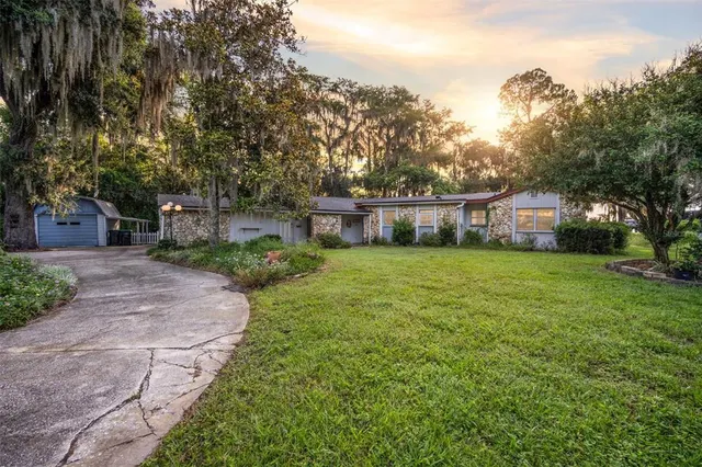Popular LAKE JESSAMINE SHORES Real Estate