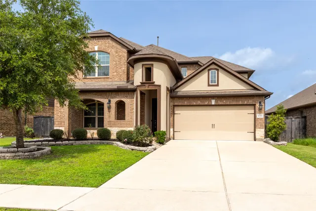 Popular Harvest Green Real Estate