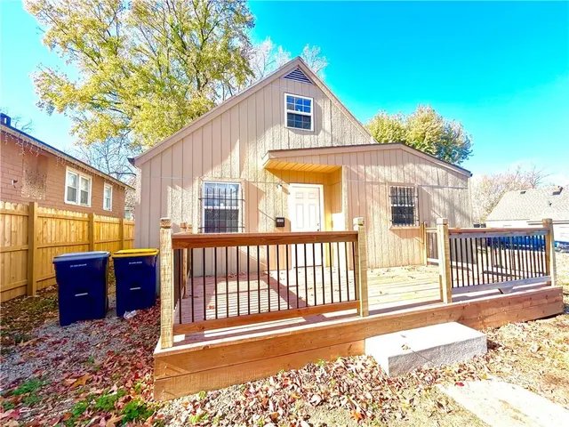 Popular Knoche Park Real Estate