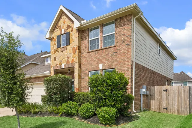 Popular Kendall Lakes Sec 6 Real Estate