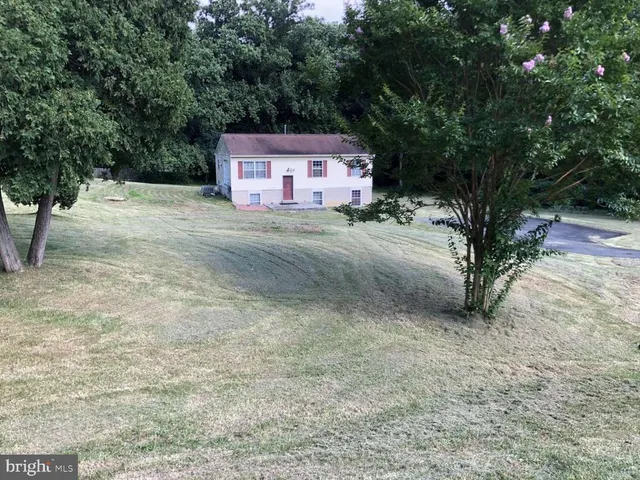 Popular Longmead Crossing Real Estate