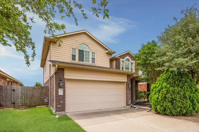 Expensive Parkway Oaks Real Estate