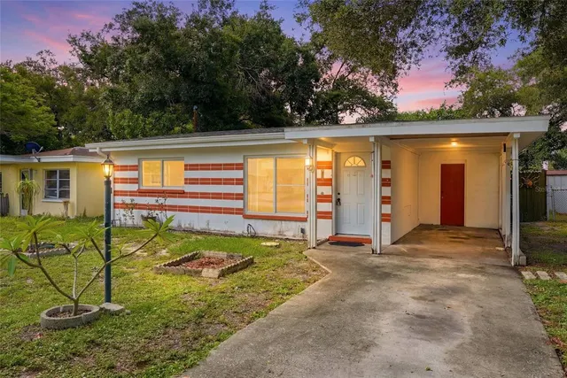 Popular ROOSEVELT GROVES Real Estate
