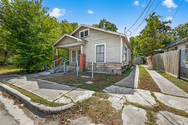 Popular Booker T Washington Real Estate