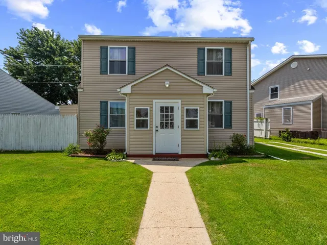 Popular Watersedge Real Estate