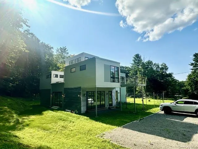 Expensive Cortlandt Manor Real Estate