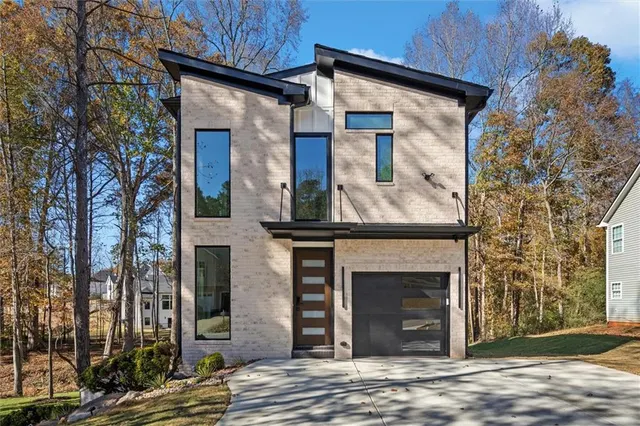 Popular Bay Springs East Real Estate