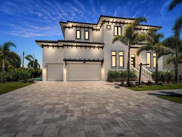Popular TREVISO Real Estate