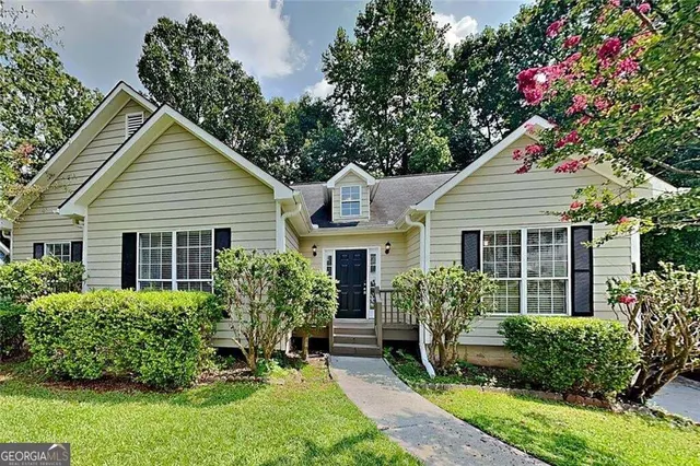 Popular Shallowford Village Real Estate