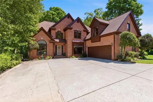 Popular ANCHOR ON LANIER Real Estate