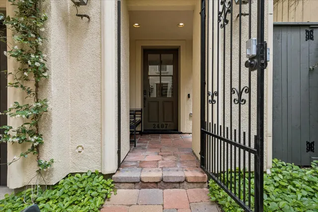 Popular Brazoria Manor Real Estate
