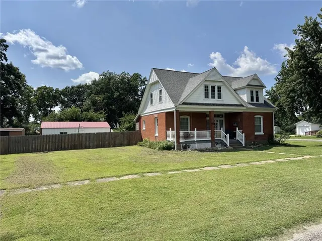 Cheap Leeton Real Estate