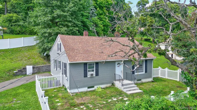 Cheap Salisbury Mills Real Estate