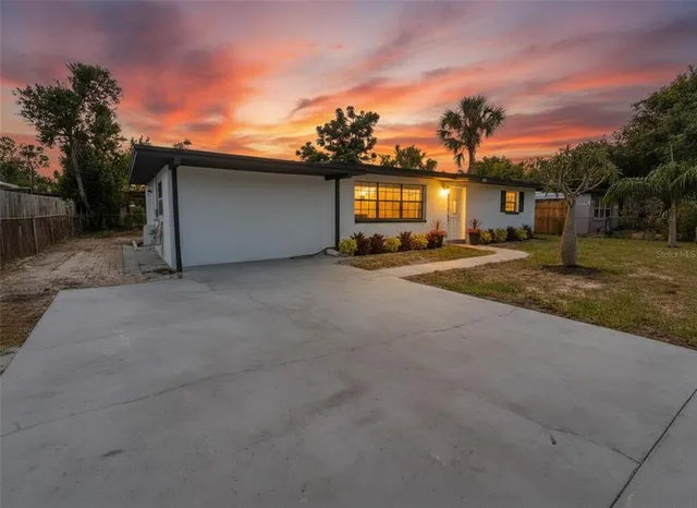 Popular BAY BREEZE Real Estate