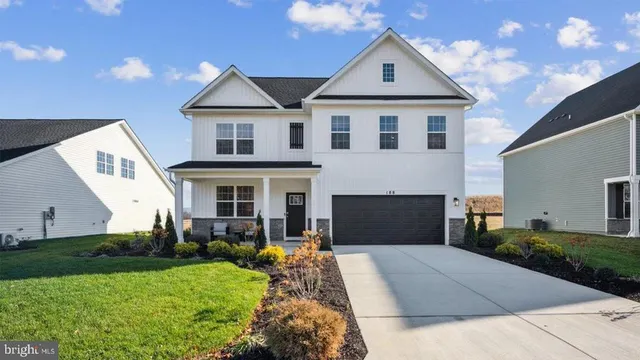 Popular Stonecrest Real Estate