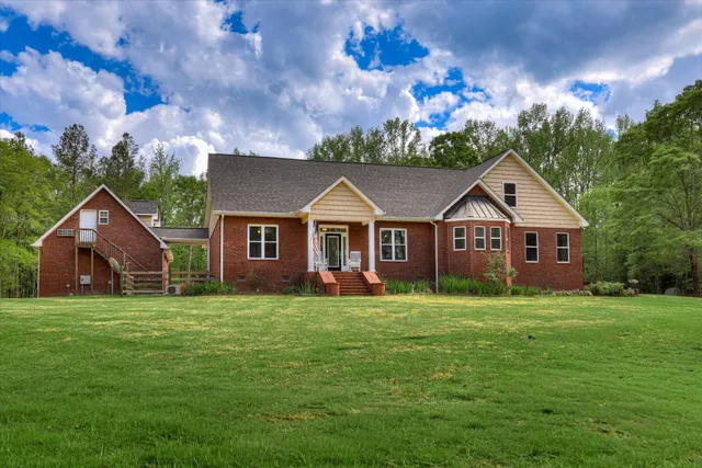 Popular Warrenton Real Estate