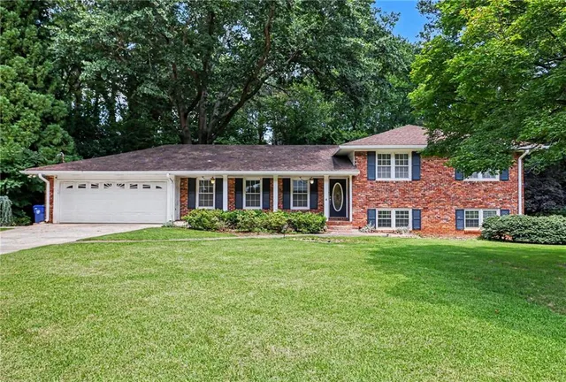Popular Wanda Woods Real Estate