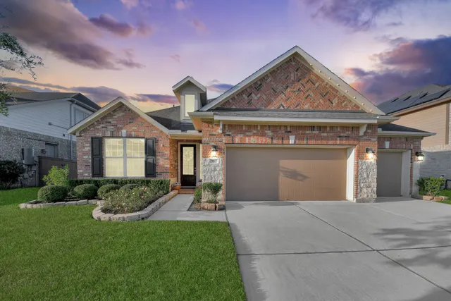 Cheap Young Ranch Sec 9 Real Estate