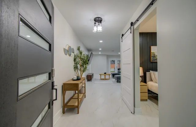 Expensive Maplewood Sec 07 Real Estate