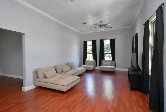 Popular Weickersheimer Court Real Estate