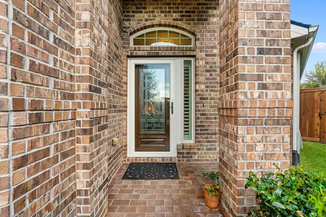 Popular Towne Lake Sec 3 Real Estate