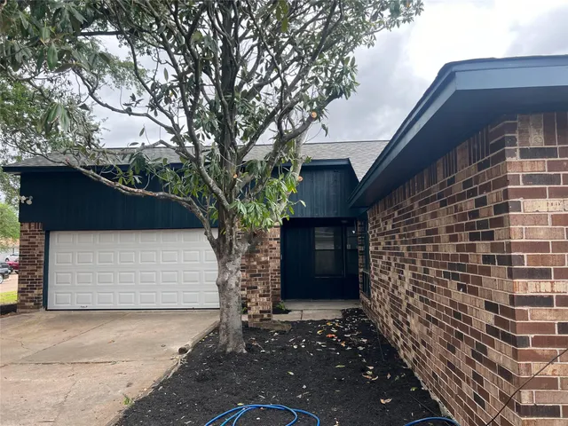 Popular Sterling Green Sec 03 Real Estate