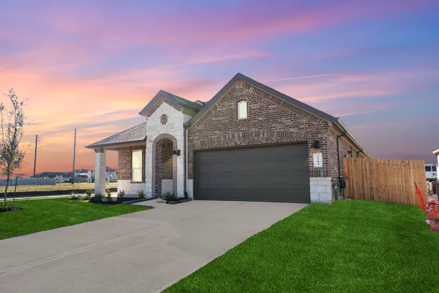 Popular Alexander Real Estate