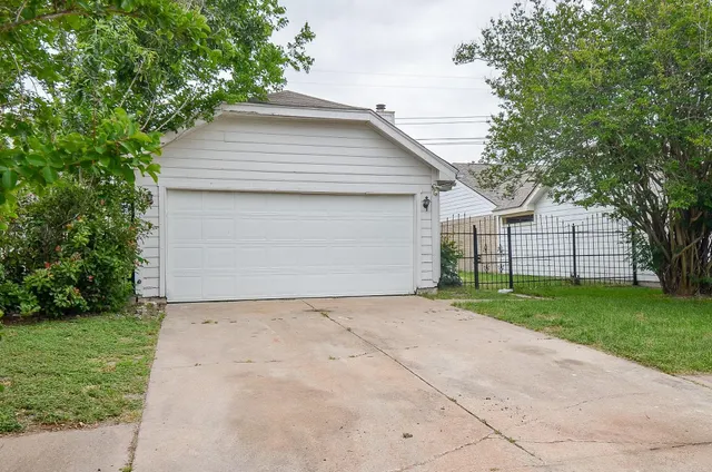 Popular Keegans Glen Real Estate