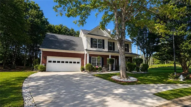Popular Carlton Chase Real Estate