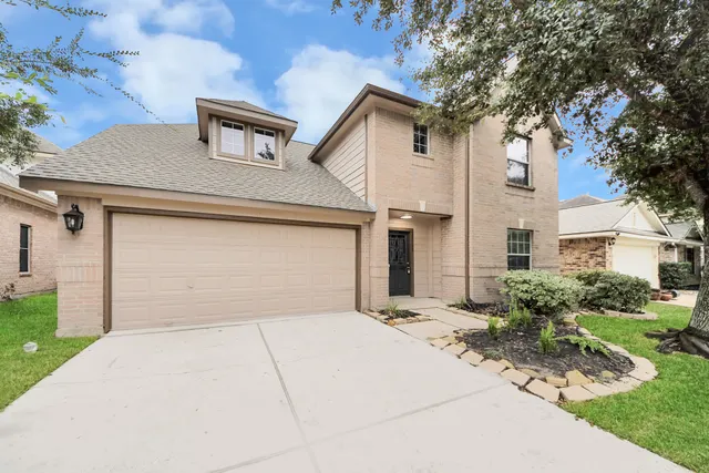 Popular Bridgestone Lakes Sec 4 Real Estate