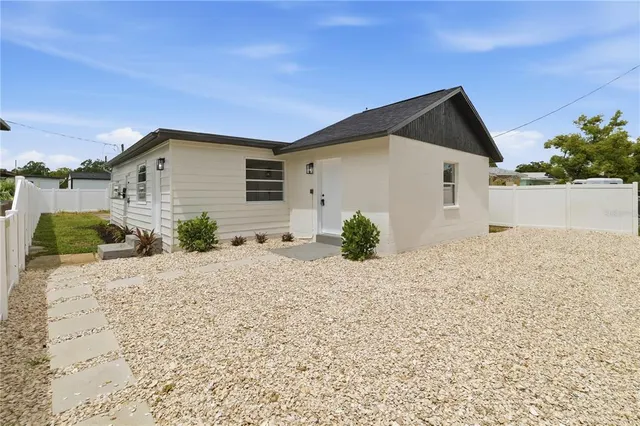 Cheap HIBISCUS GARDENS Real Estate