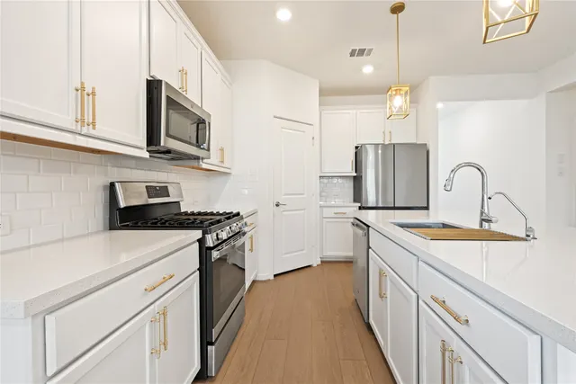 Popular Grand Woods Real Estate